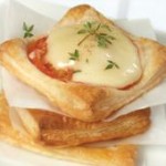 chaumes pomodoro mini-pizzas on puff pastry